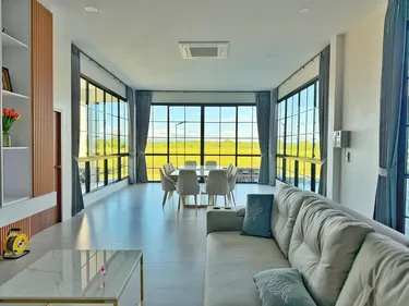 รูปภาพของชมนก ชมนา พูลวิลล่า