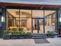 Iva Premium Delhi Airport - Free Airport Drop Hotels in 