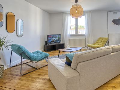 2x4BR 2000sq² Urban Oasis group or pro