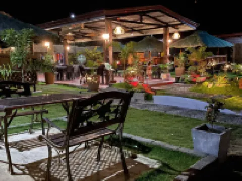 Momshie's Apartelle and Restaurant Hotels in Caba