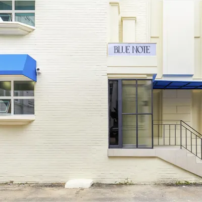 BlueNote 鄰近素峰公園的酒店