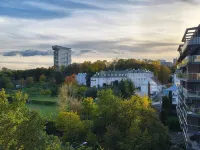 High standard + private cinema + close to Old Town