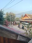 Red Bridge Restaurant Hostel - Hostels