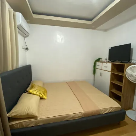 Caleb Homestay (3BR Townhouse with AC in 2 bedrooms)