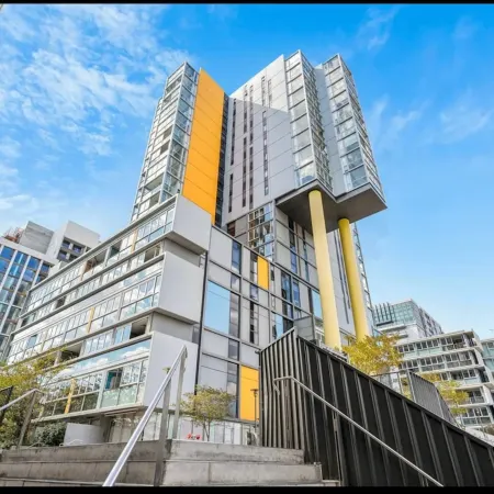 Adelaide CBD City Luxe | 2BR | Pool