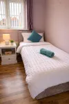 Huge 4BR Detached Family Home Near DerbyCityCentre - 3-Star