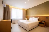 Eden mango hotel - parking