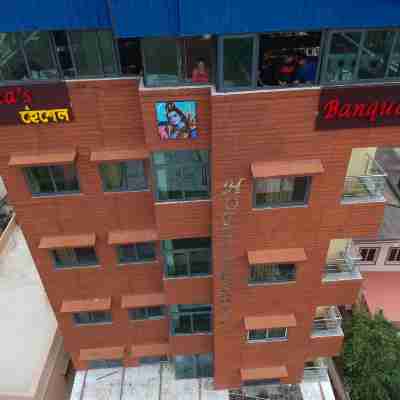 Hotel Tulusi Inn Hotel Exterior