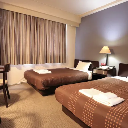 hotel frontier