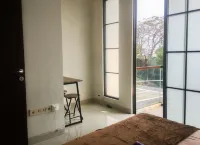 Sweet home & Rooms - East Asia 17/27, Greenlake City Hotels in Cipondoh