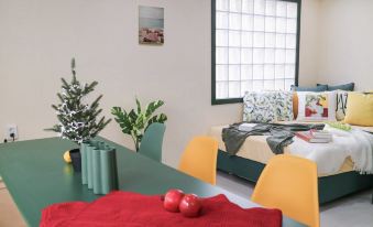 Romantic Rooftop House [Hongik University Station Exit 8]