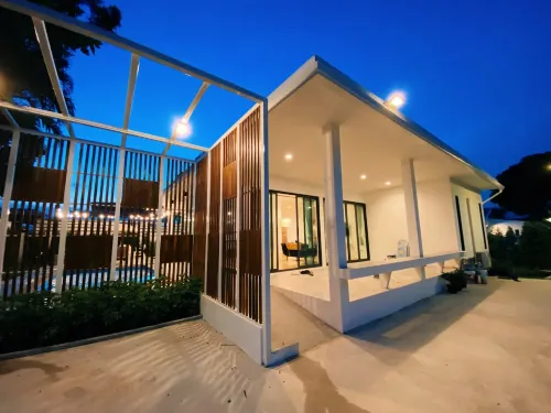 Chom Tawan house ,Banrublom Rayong beach+ Free Wifi (Pool Villa)