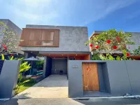 3 Bedroom Seaview Pool Villa | near Chalong Pier | Phuket | Warm Plus - Vila