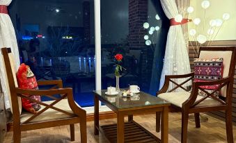 Anh Hong Hotel