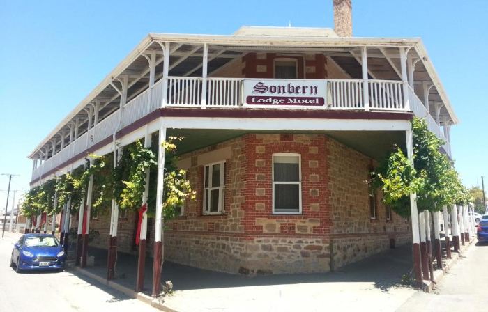Sonbern Lodge motel