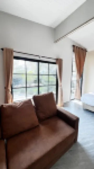 반톤롬 수완나품