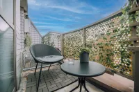 Minimalist Loft 99: Namba Compact Studio & 24/7 Gym - Ramah Hewan Peliharaan