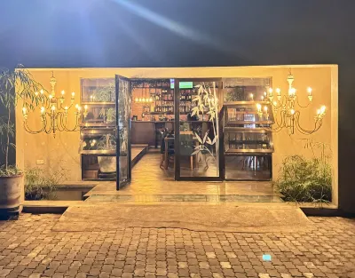Bamboo Boutique Hotel Hotels near Mwabomba Gardens