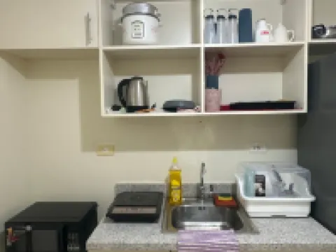 Seb and Santi Holland Staycation โรงแรมในลากูนา