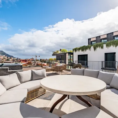 Rooftop Jacuzzi Penthouse at Savoy Insular
