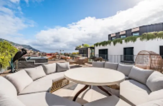Rooftop Jacuzzi Penthouse at Savoy Insular