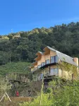 Phong Lai Mountain Homestay - Ta Xua Peak View Hotels in 