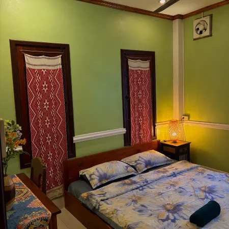 Casa Verde - Hostel Отели рядом с достопримечательностью «Ват Чом Пхет»