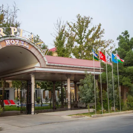 Air Plaza Hotel