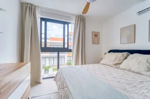2-Level Retreat + Jacuzzi | Free Airport Transfer