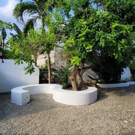 TuloMir #F (Happy accommodation located in the center of Moalboal)
