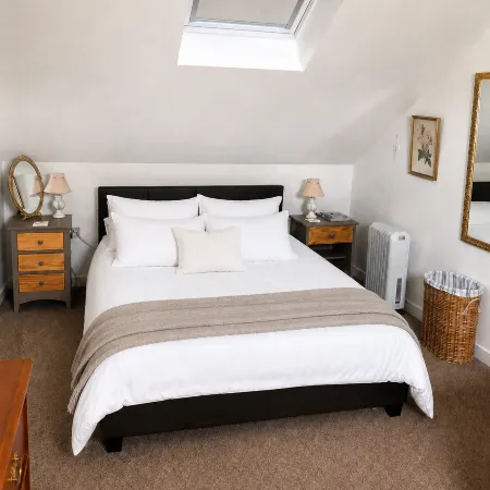Two bed apartment, sleeps 5, ideal for work and leisure stays