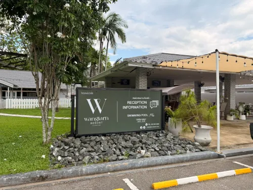Wang Tarn Resort - Pools