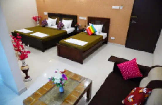 VJR Mahal และ Vinayagam Residency
