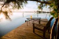 Hang Sói Glamping Hotel a Bưng Riềng