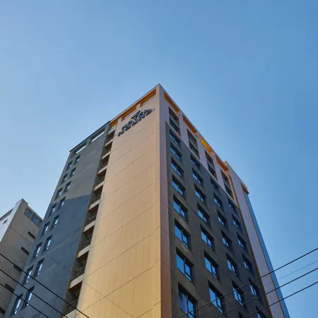 HOUND HOTEL Seoul National University Station Отели рядом с достопримечательностью «Станция метро Dongjak»