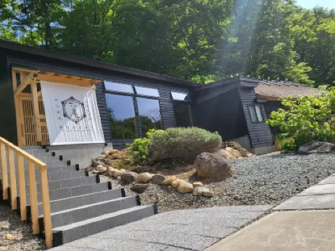 孫六溫泉 六庵 乳頭溫泉（Nyuto Hot Spring）附近的飯店