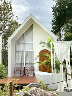 549 Resort & Cafe Lamphun Hotels in Li District