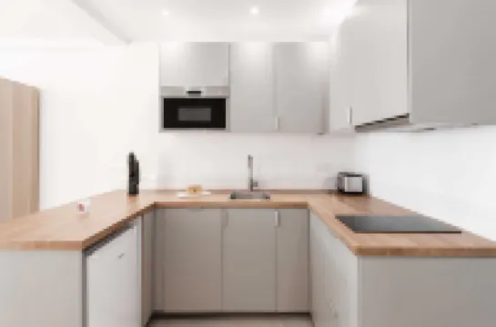 Charming studio - 2P - Sea view - Antibes.