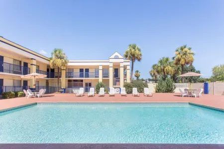 Hotel Inn Albany Отели в г. Олбани