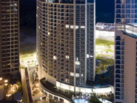 UH FLAT 酒店 & 度假村 PINETREE 鄰近Bangunan Dato' Jaafar Muhammad的酒店