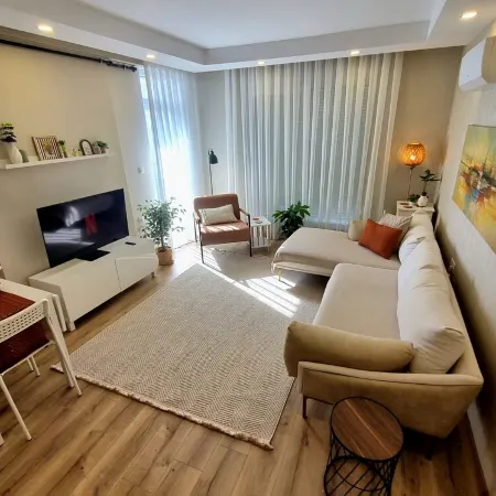 2 Bedroom Cozy Apartment