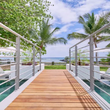 Les Estivales Beachfront Suites & Penthouses by LOV Mauritius