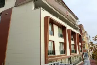Royal Mut Otel Отели в г. 