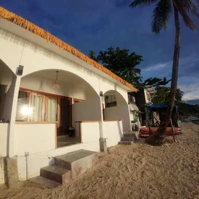 ALFA Beach Front Hotel dekat Pantai Corong Corong