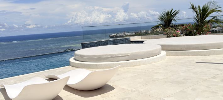 Infinity Pool +Stunning Ocean Views Gem in Nyali. Hotels in Mombasa