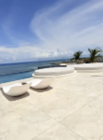 Infinity Pool +Stunning Ocean Views Gem in Nyali.