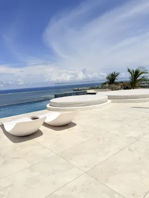 Infinity Pool +Stunning Ocean Views Gem in Nyali. - Infinity Pools