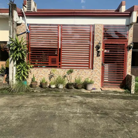 Lakeshore Villa
