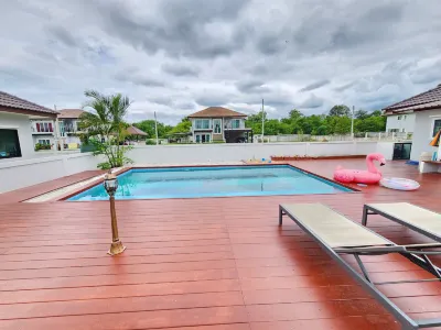 Pool Villa - Phetchabun Hotel in zona Wat SAP Khoi