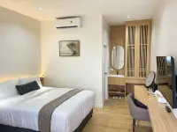 Mani Ranong Hotel